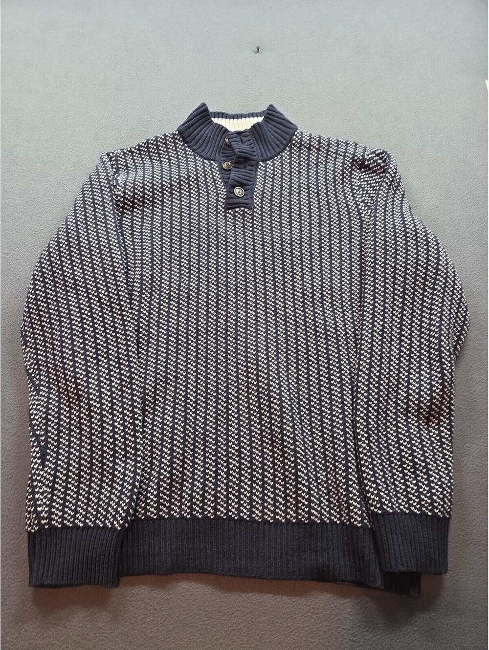 men's navy vertical patterned sweater by Old Navy size XL